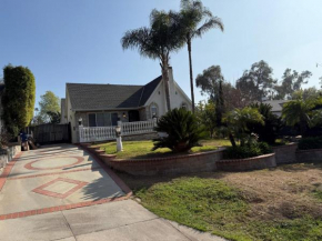 Hilltop Retreat North of Kenneth Rd